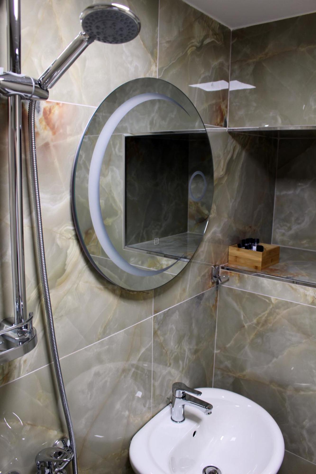 Guest House Amades Gjirokastër 外观 照片