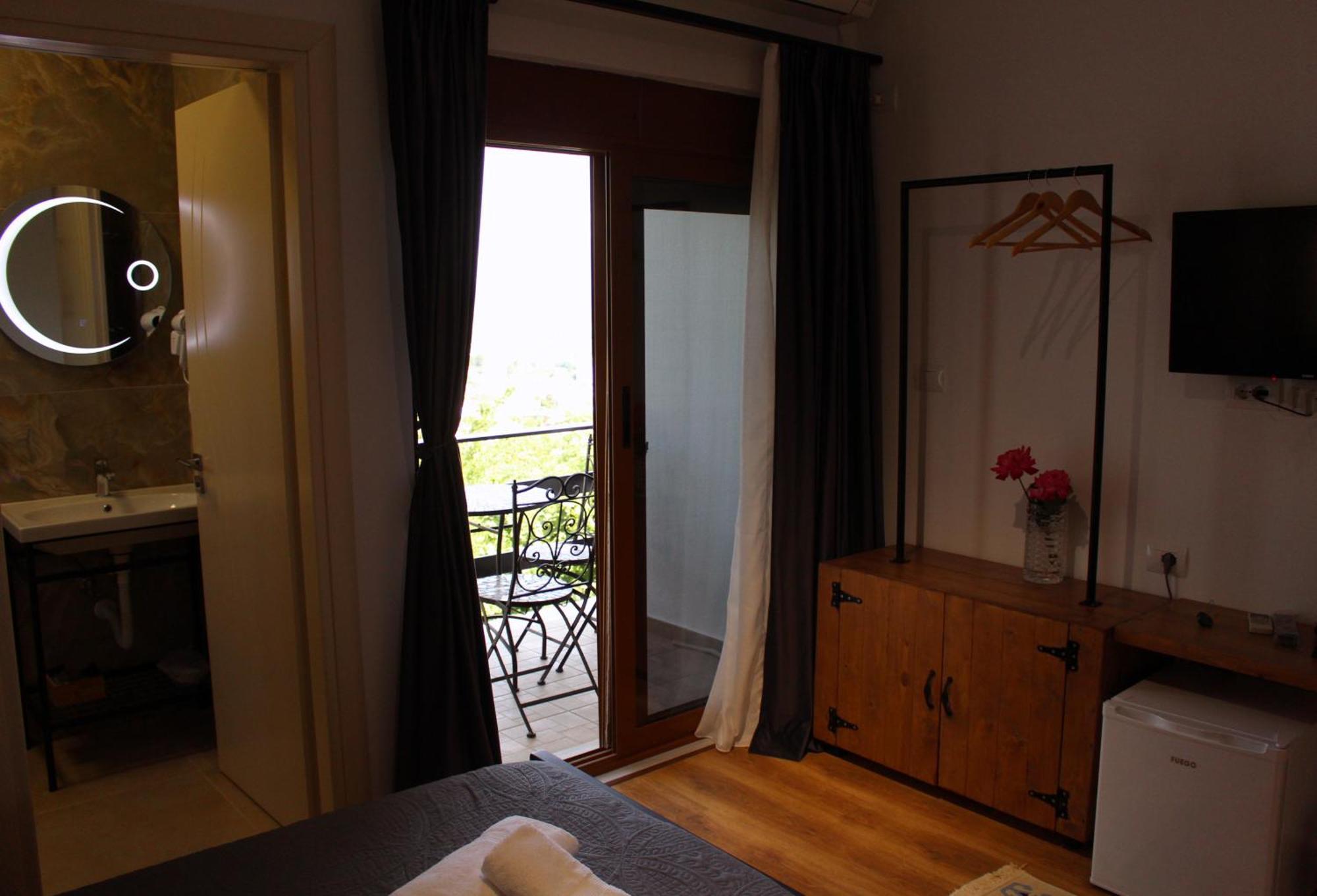 Guest House Amades Gjirokastër 外观 照片