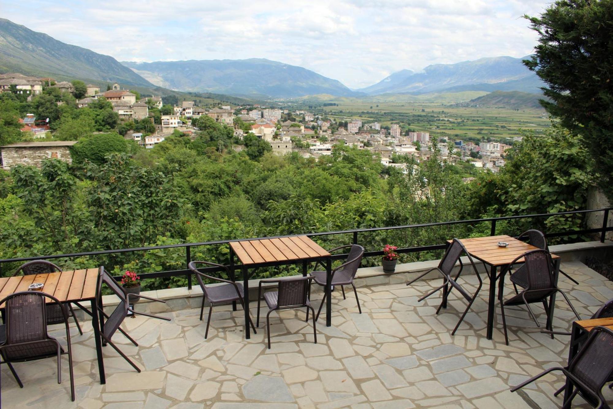 Guest House Amades Gjirokastër 外观 照片