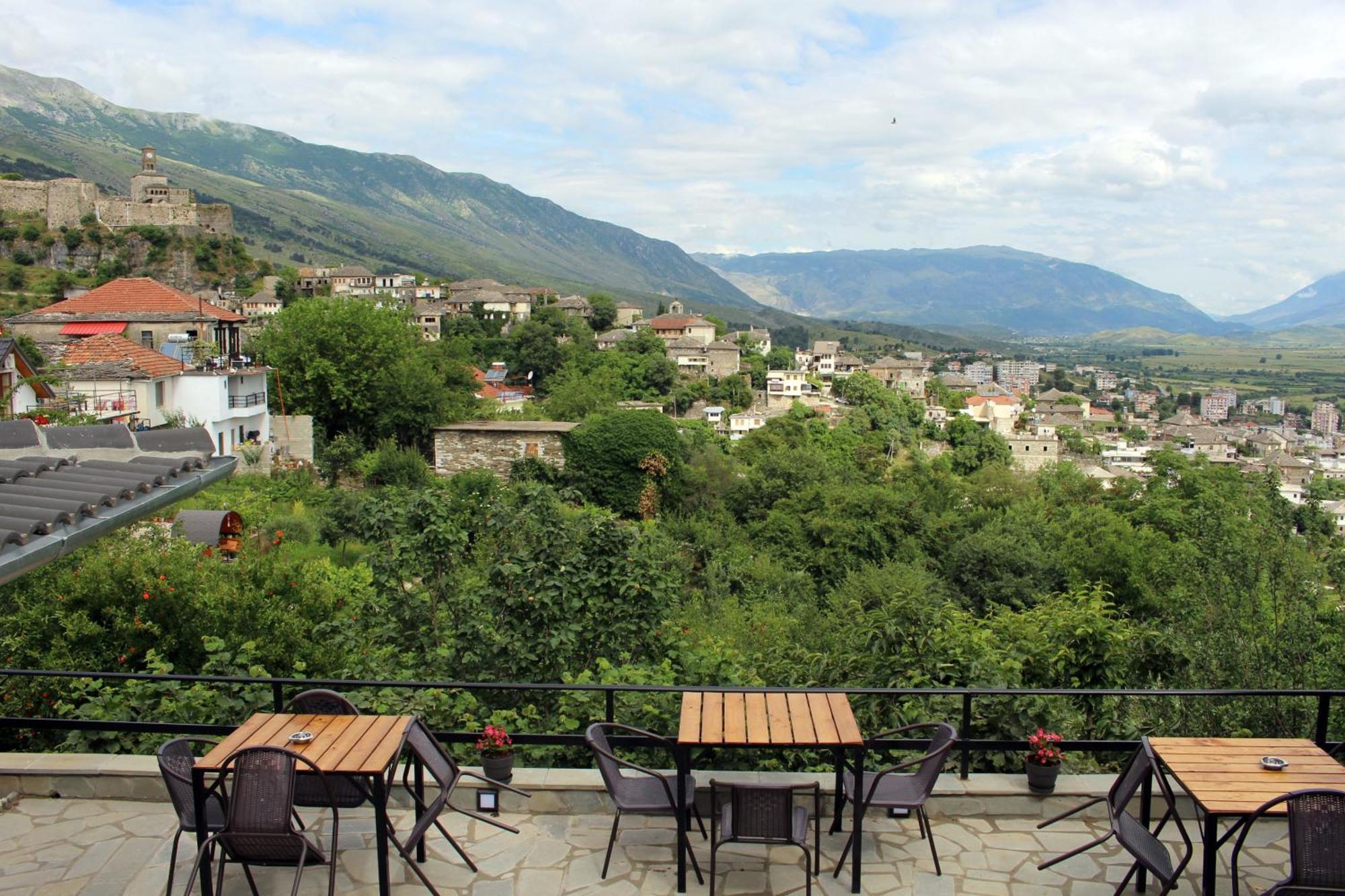 Guest House Amades Gjirokastër 外观 照片
