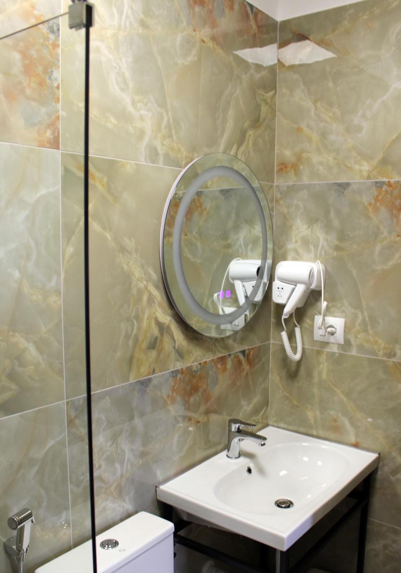 Guest House Amades Gjirokastër 外观 照片