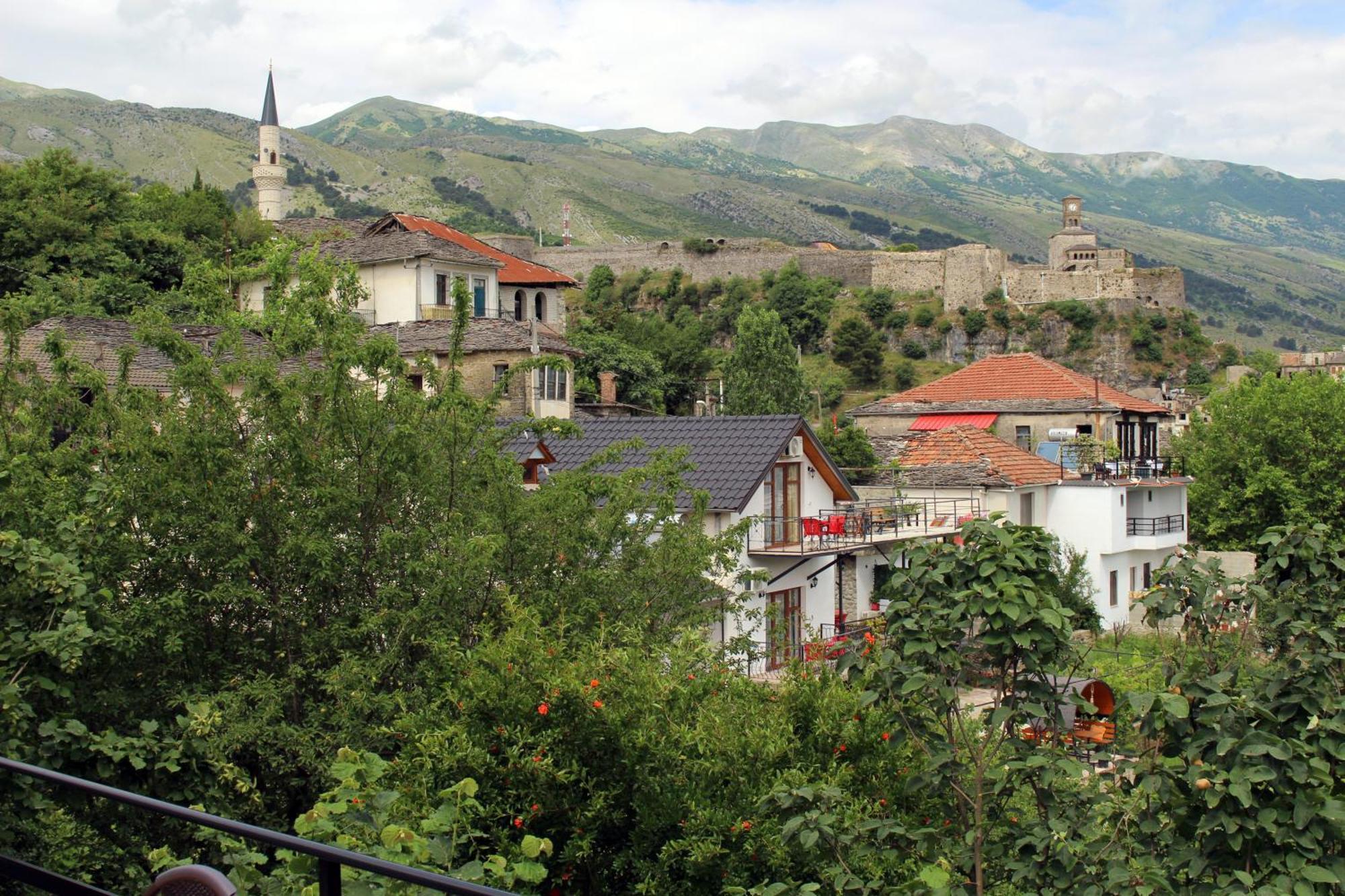 Guest House Amades Gjirokastër 外观 照片